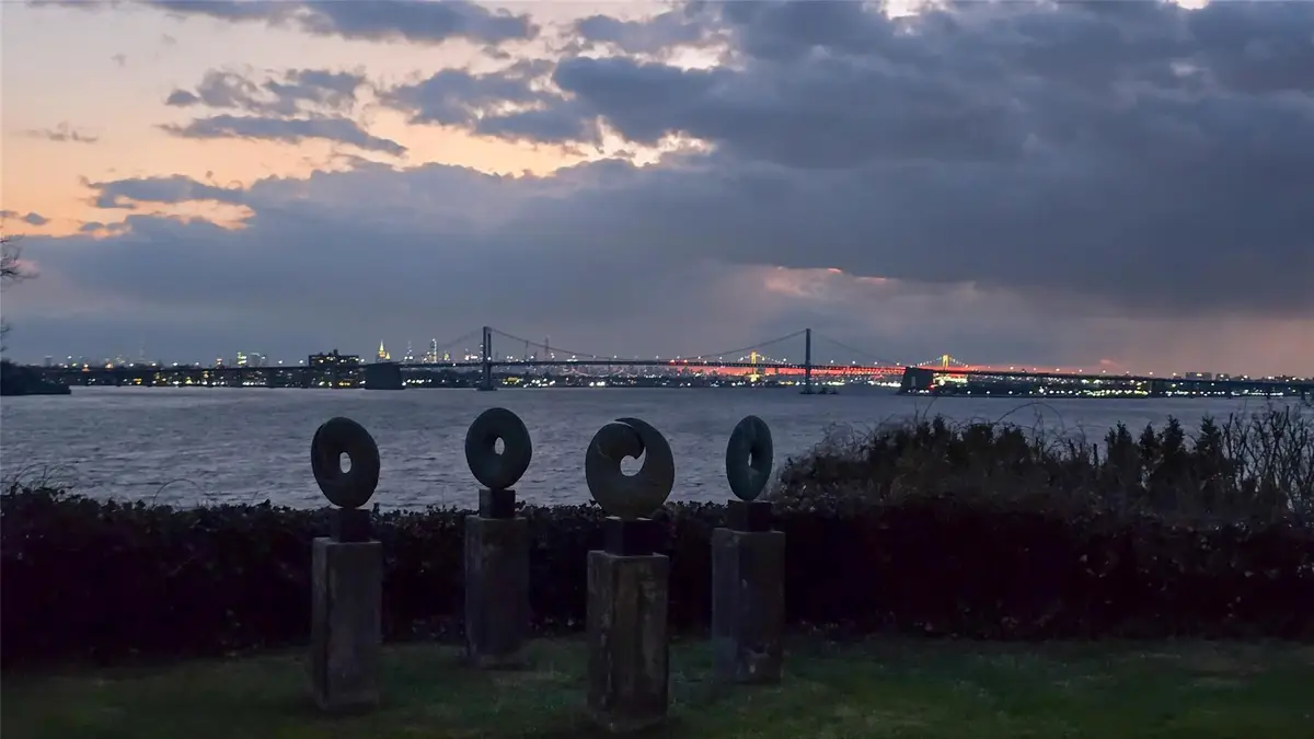 20 Martin Court, Great Neck, NY 11024 - Image #1