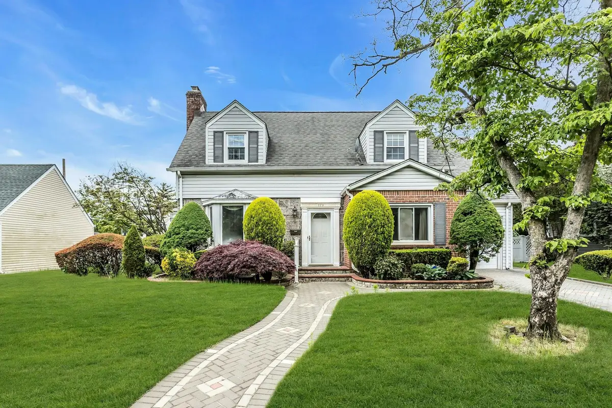 319 Maryland Avenue, Freeport, NY 11520 - Image #1