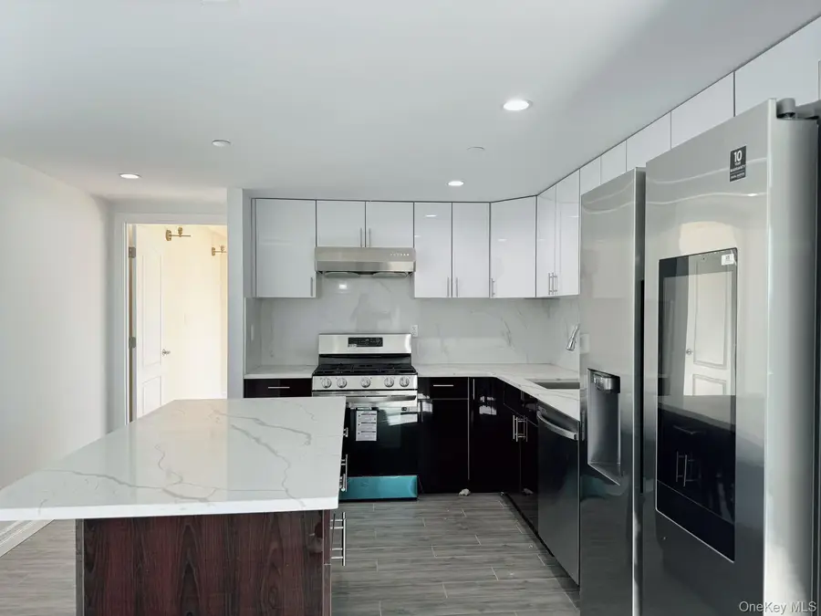 65-18 Austin St #8H, Rego Park, NY 11374 - Image #2