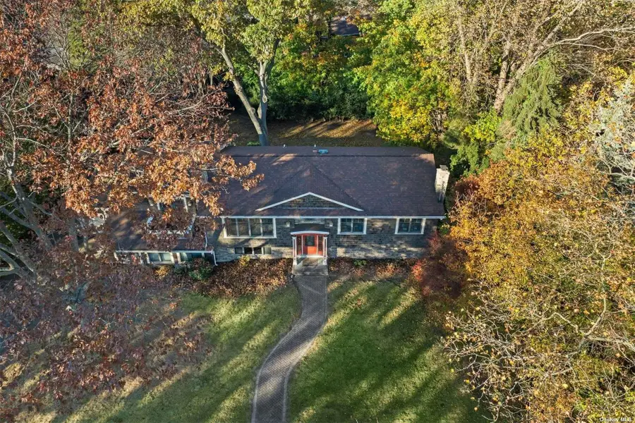 10 Devon Place, Northport, NY 11768 - Image #2