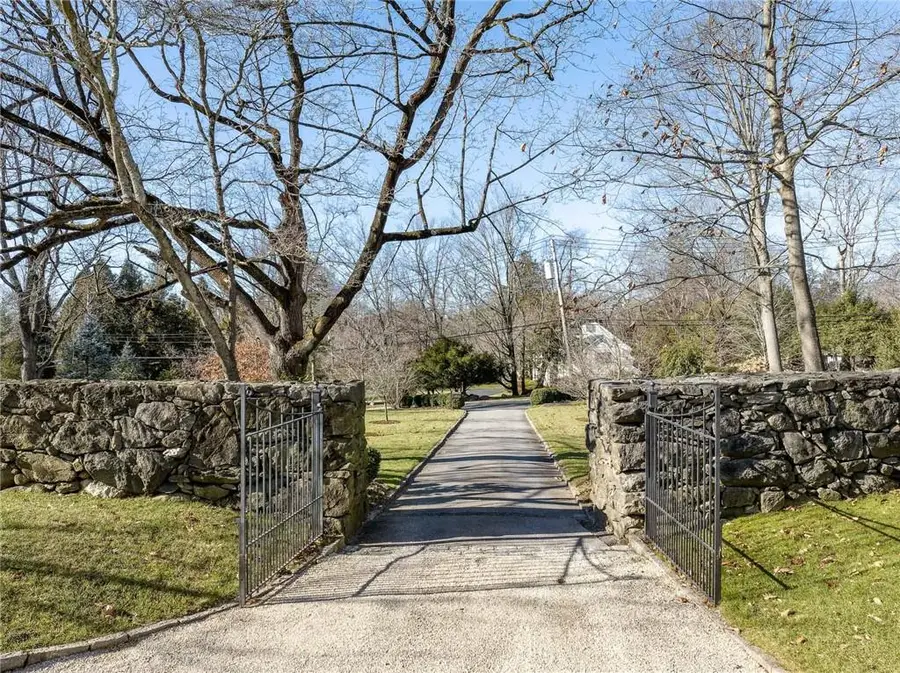 15 Archer Road, Harrison, NY 10528 - Image #2