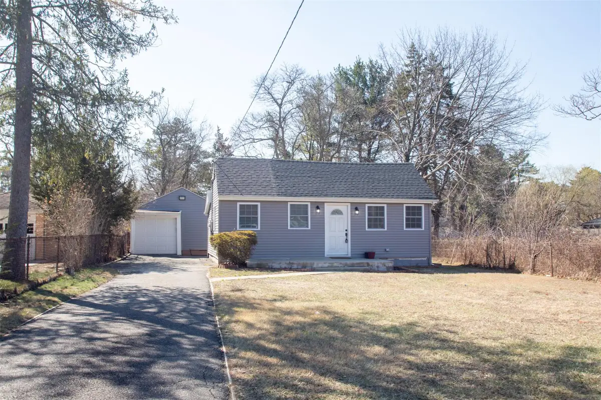 4A Ralph Avenue, Brentwood, NY 11717 - Image #1