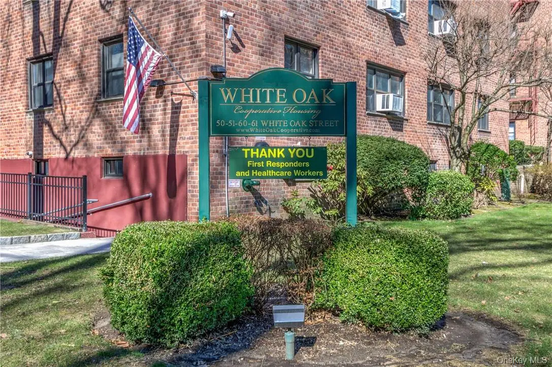 50 White Oak Street #3G, New Rochelle, NY 10801 - Image #1