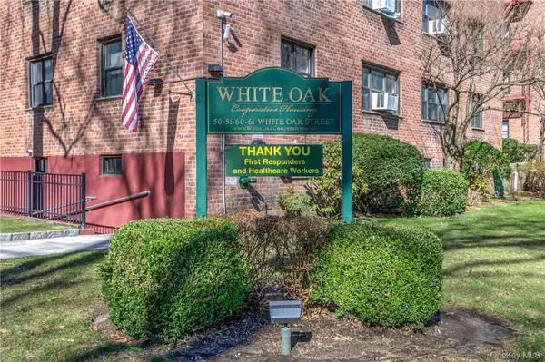 50 White Oak Street #3G, New Rochelle, NY 10801
