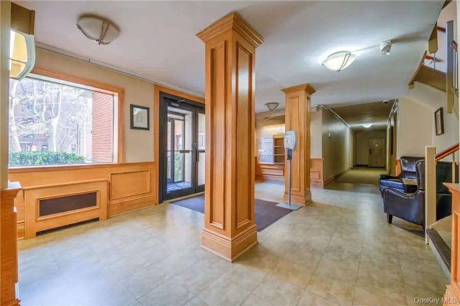 50 White Oak Street #3G, New Rochelle, NY 10801 - Image #3