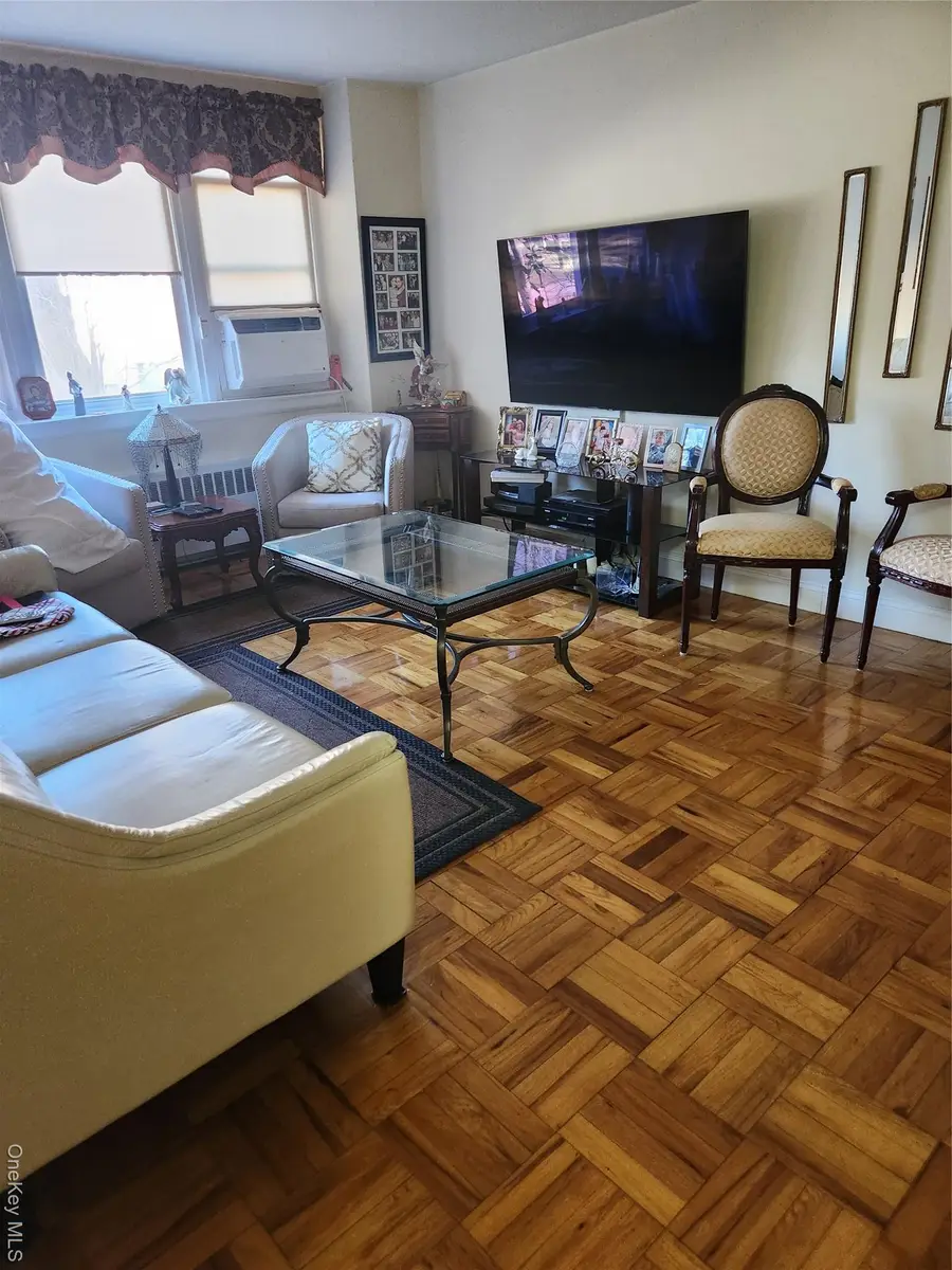 80 Knolls Crescent #1L, Bronx, NY 10463 - Image #3
