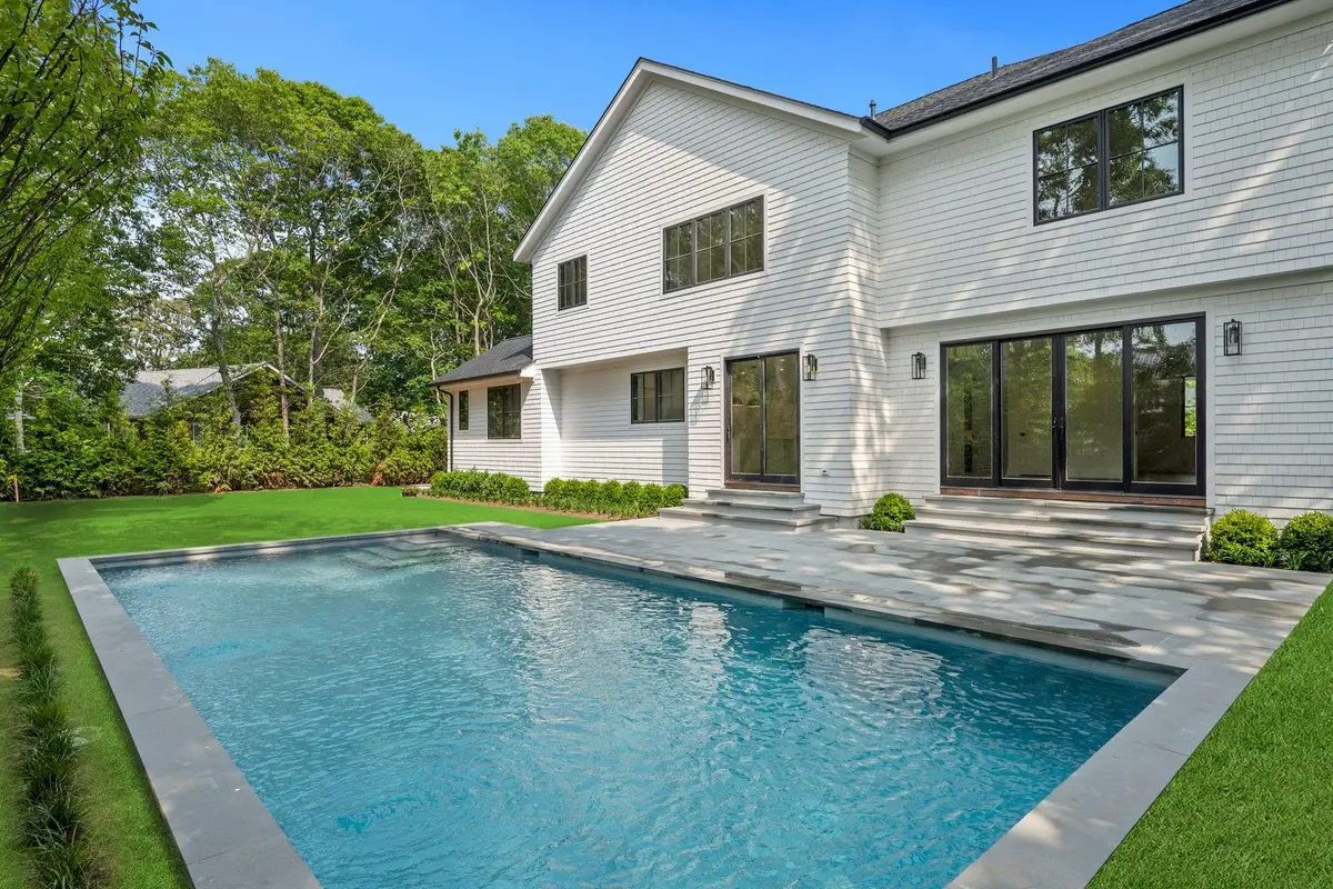 466 Montauk Highway, Westhampton Beach, NY 11978 - Image #1