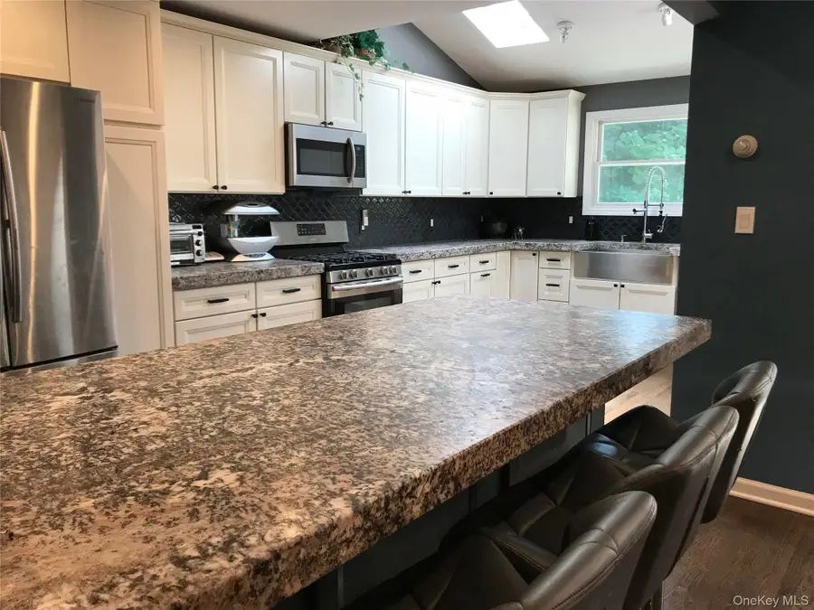 520 Ann Lane, Wantagh, NY 11793 - Image #2