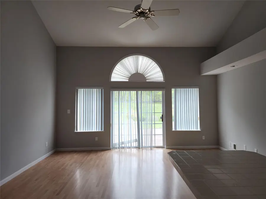 288 Ranch Circle, Manorville, NY 11949 - Image #3