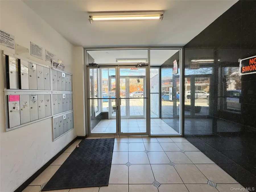 42-11 Parsons Boulevard #2D, Flushing, NY 11355 - Image #2