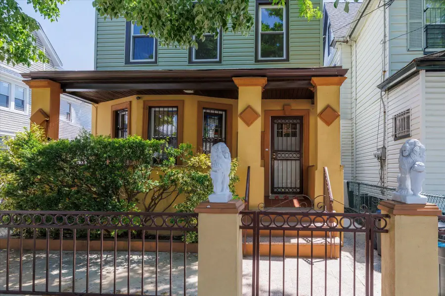 146-14 Shore Avenue, Jamaica, NY 11435 - Image #2