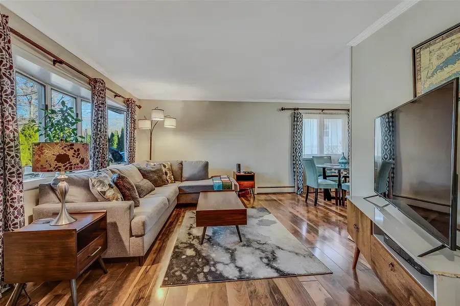 283 W End Avenue, Shirley, NY 11967 - Image #3