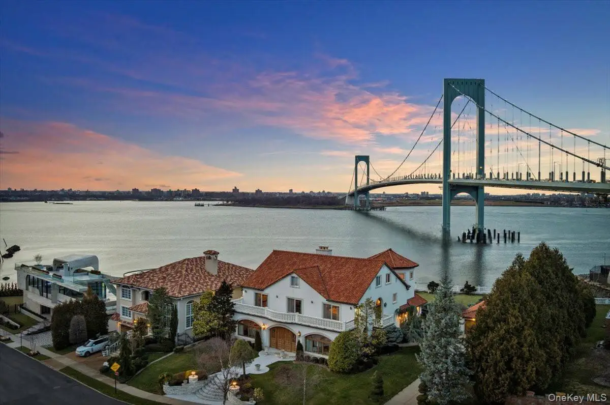 118 Malba Drive, Malba, NY 11357 - Image #1