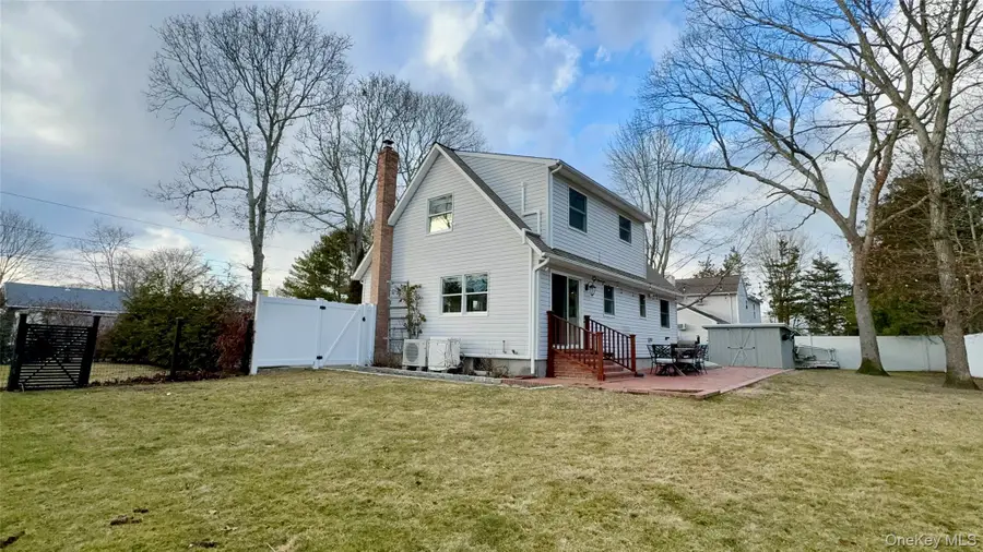 4 N Westbury Road, Hampton Bays, NY 11946 - Image #2