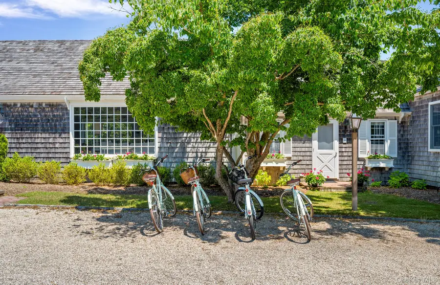 19 Quaquanantuck Lane, Quogue, NY 11959 - Image #2