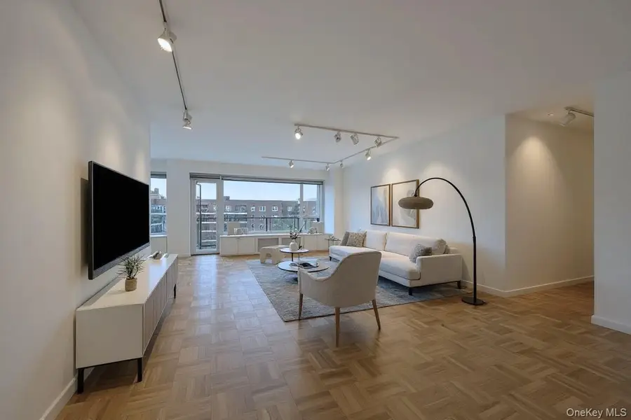 166-25 Powells Cove Boulevard #7E, Beechhurst, NY 11357 - Image #2