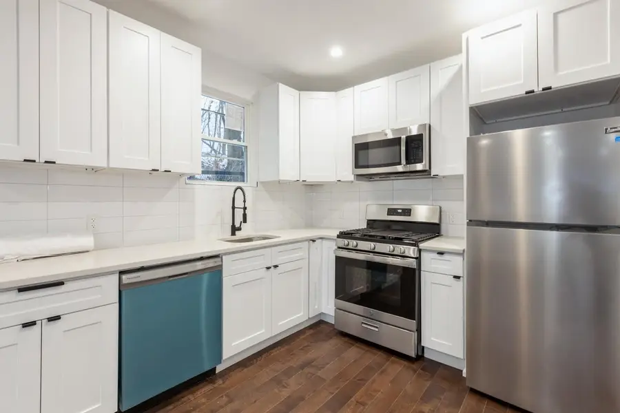 100-03 90 Avenue, Richmond Hill, NY 11418 - Image #2