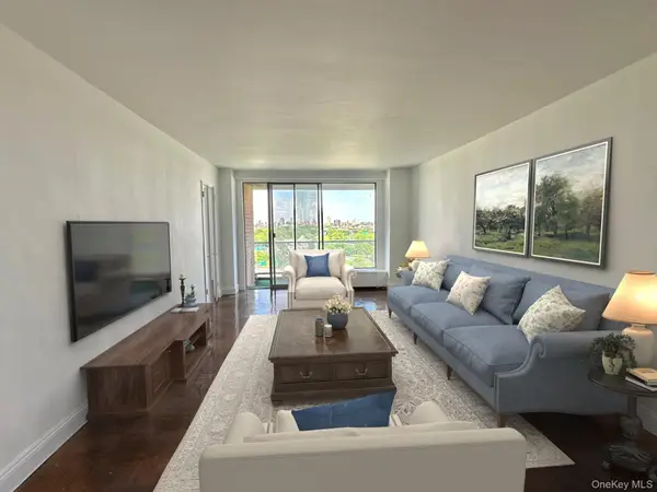 61-20 Grand Central Parkway #A1402, Forest Hills, NY 11375