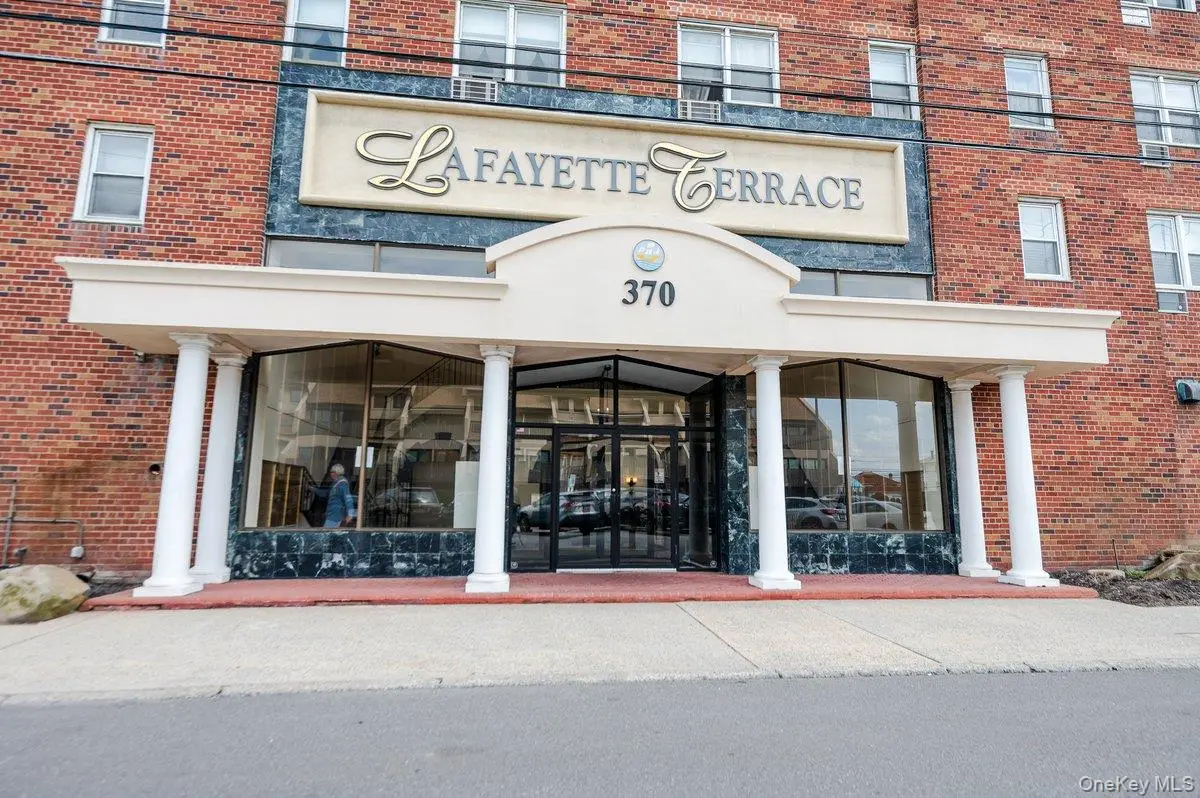370 W Broadway #4J, Long Beach, NY 11561 - Image #1