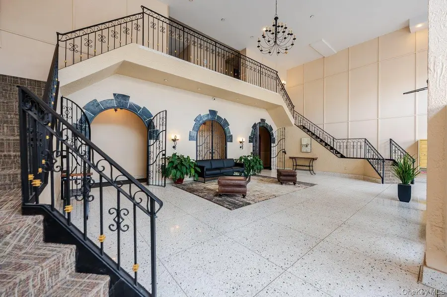 370 W Broadway #4J, Long Beach, NY 11561 - Image #2