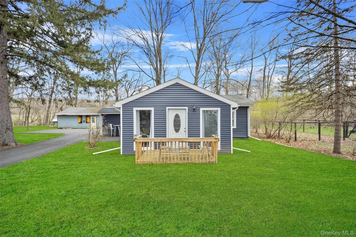 16 Titus Road, Poughkeepsie, NY 12603 - Image #1