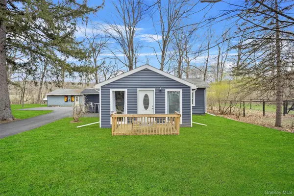 16 Titus Road, Poughkeepsie, NY 12603