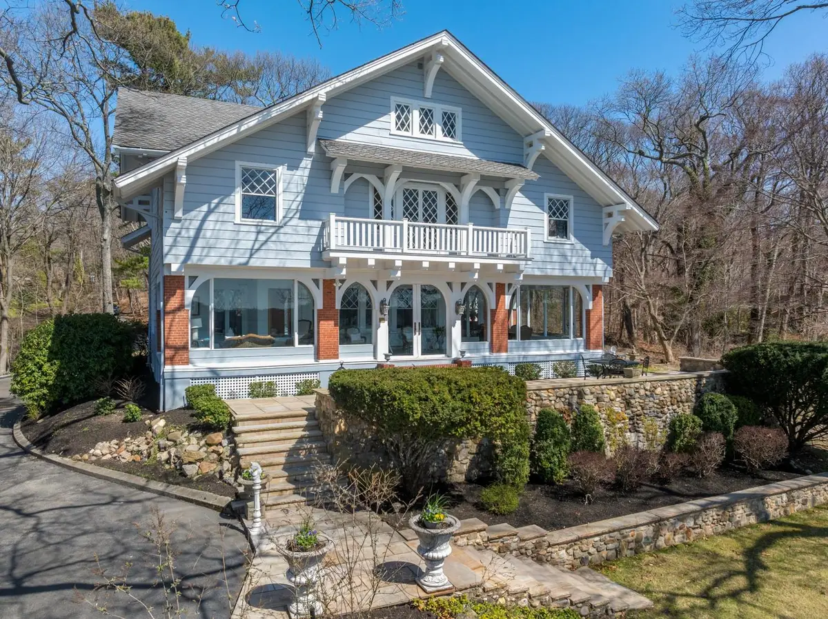 10 Pine Path, Port Jefferson, NY 11777 - Image #1
