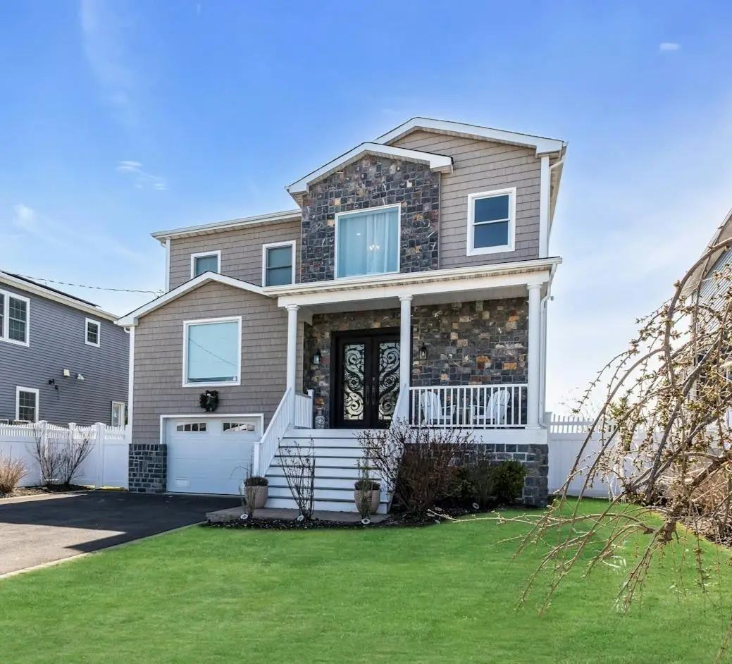 3692 Ocean Avenue, Seaford, NY 11783 - Image #1
