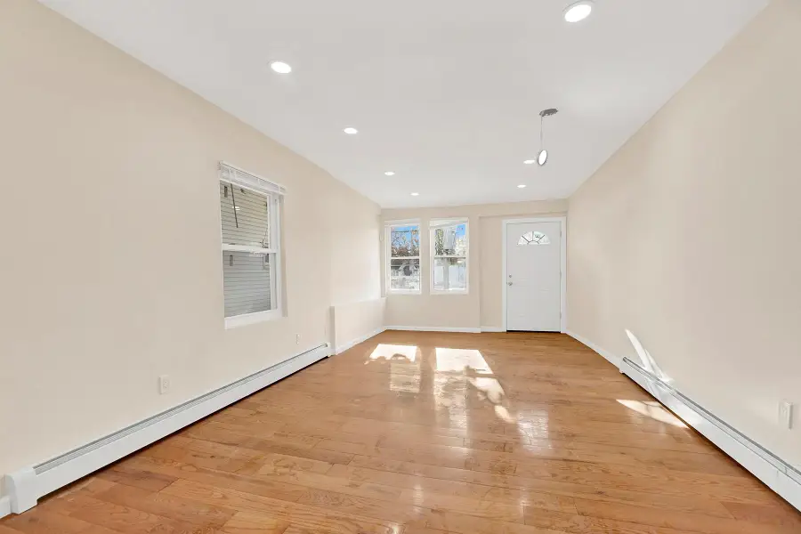 18805 Liberty Avenue, Saint Albans, NY 11412 - #2