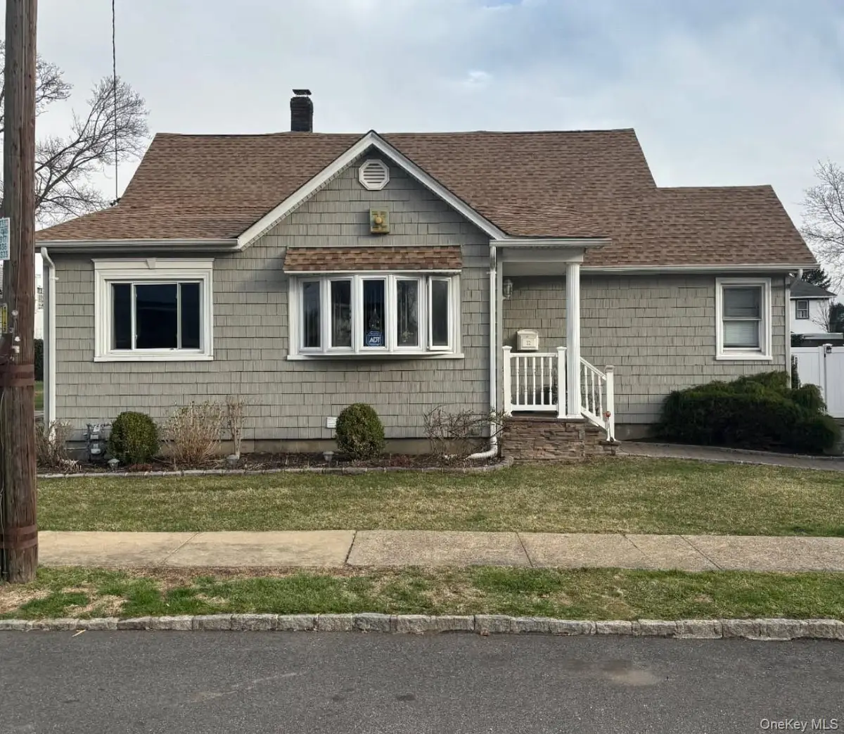 22 Wilbur Street, Bay Shore, NY 11706 - #1