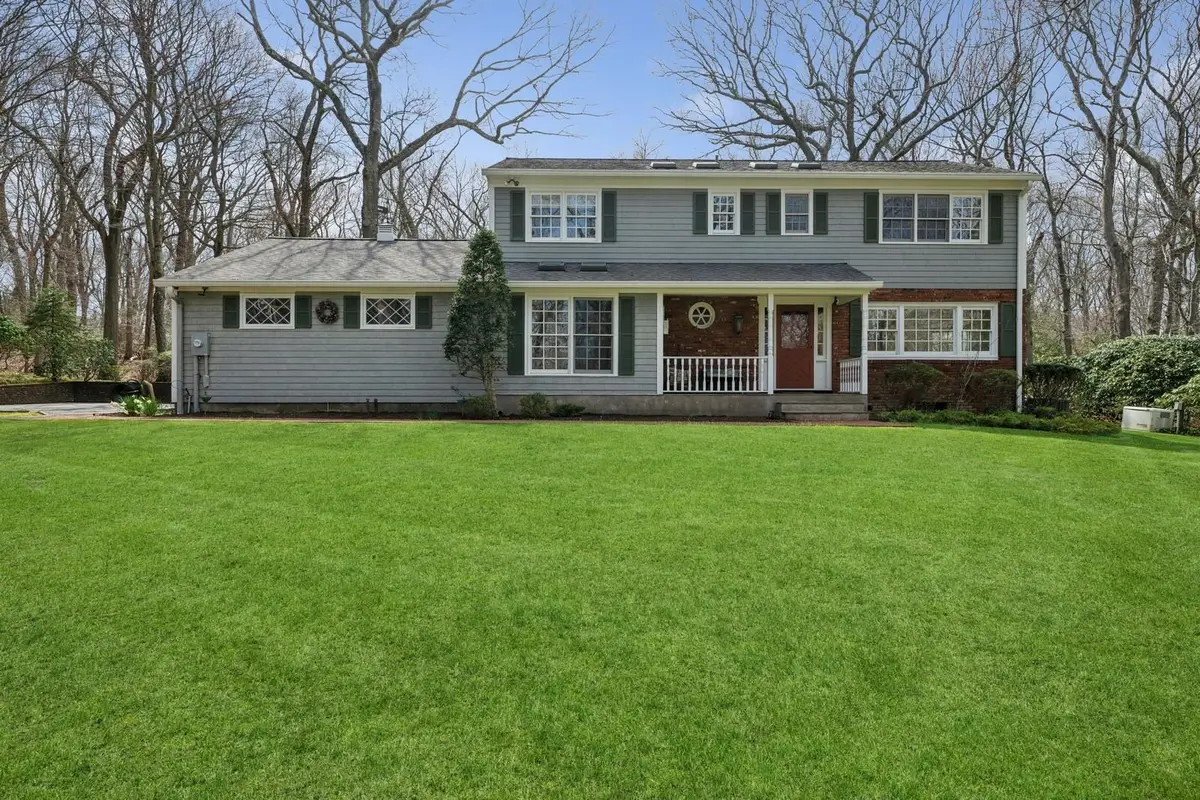 22 Druid Hill Road, Port Jefferson, NY 11777 - Image #1