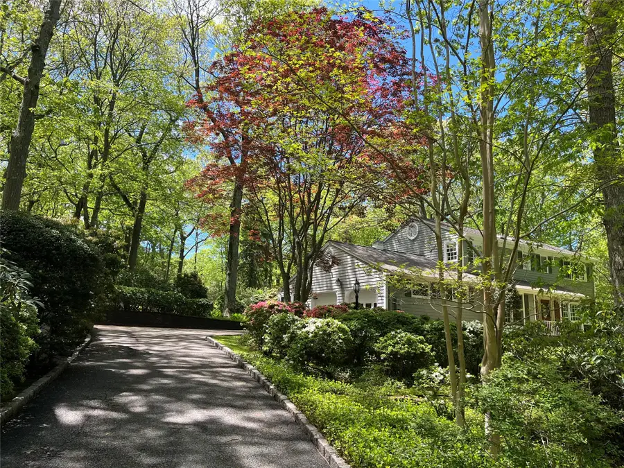 22 Druid Hill Road, Port Jefferson, NY 11777 - Image #2