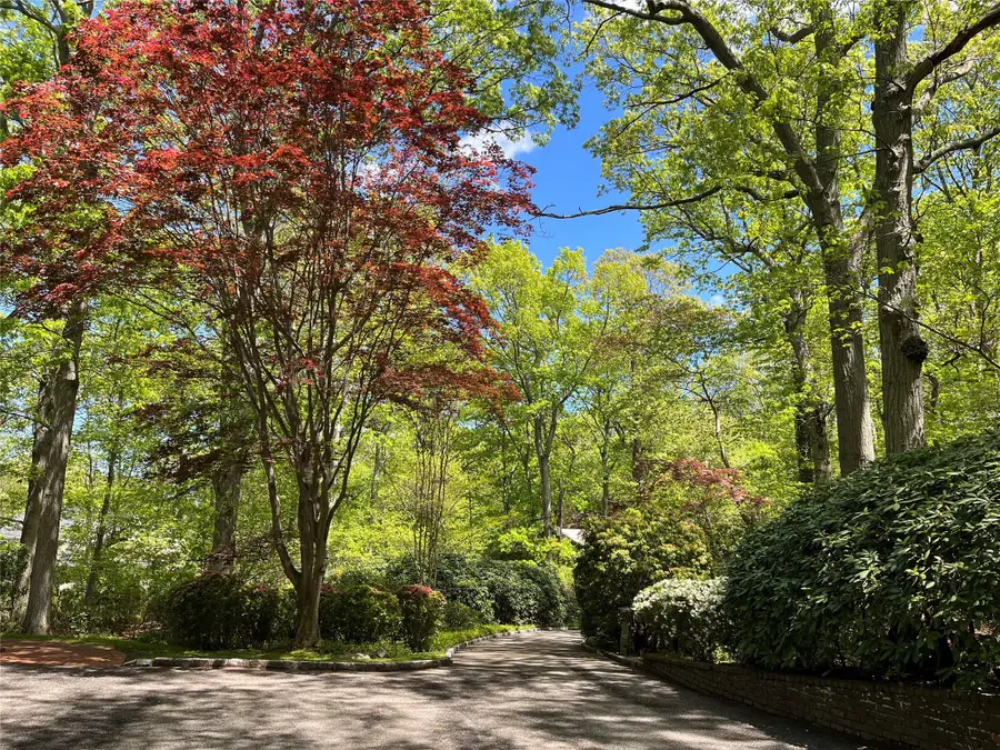 22 Druid Hill Road, Port Jefferson, NY 11777 - Image #3