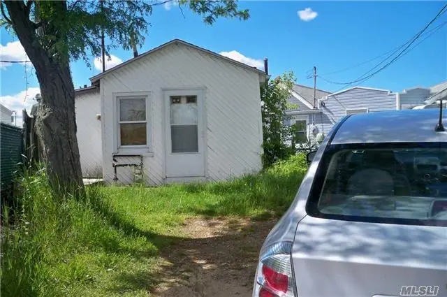 102-23 Russell Street, Howard Beach, NY 11414 - Image #2