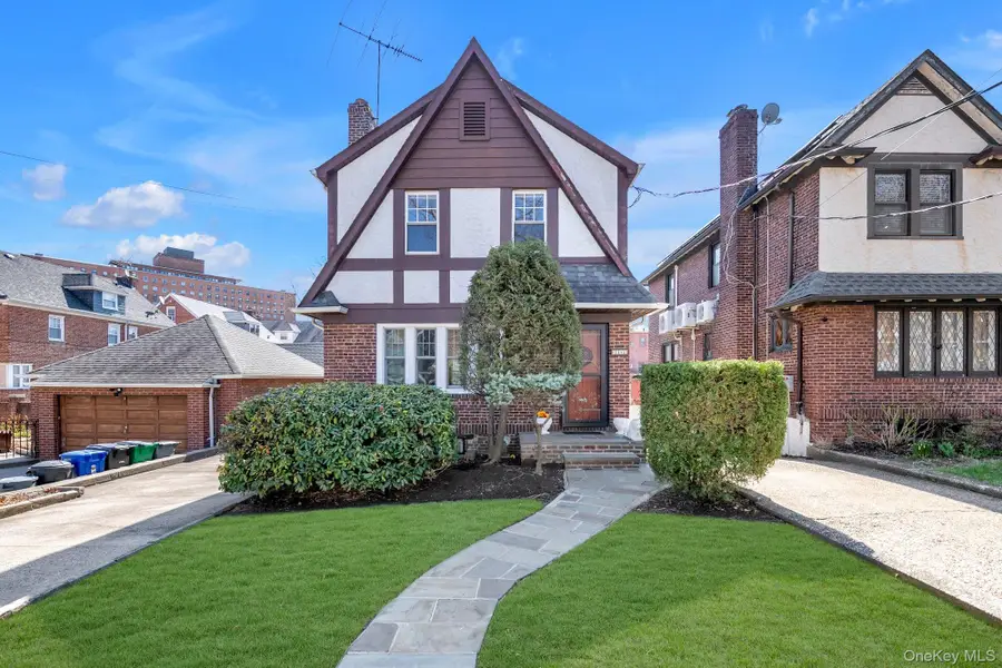 1242 Pawnee Place, Bronx, NY 10461 - Image #2