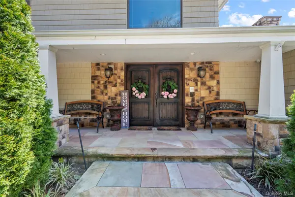 1 Pine Valley Road, Upper Brookville, NY 11771