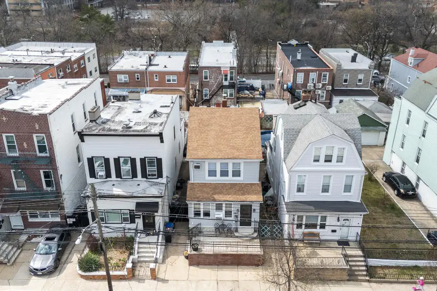 1865 Mulford Avenue, Bronx, NY 10461 - Image #2