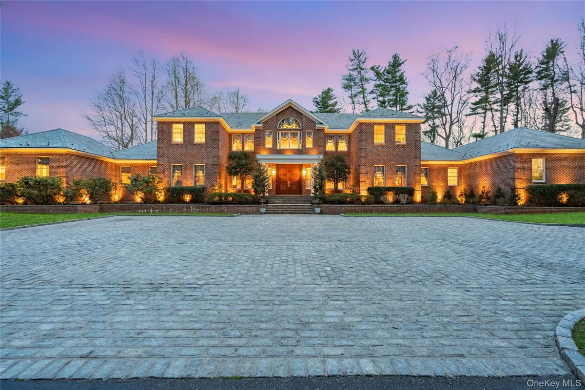 2 Factory Pond Road, Lattingtown, NY 11560 - Image #1