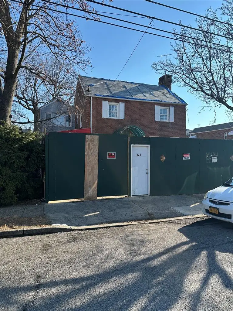 2534 Hone Avenue, Bronx, NY 10469 - Image #2