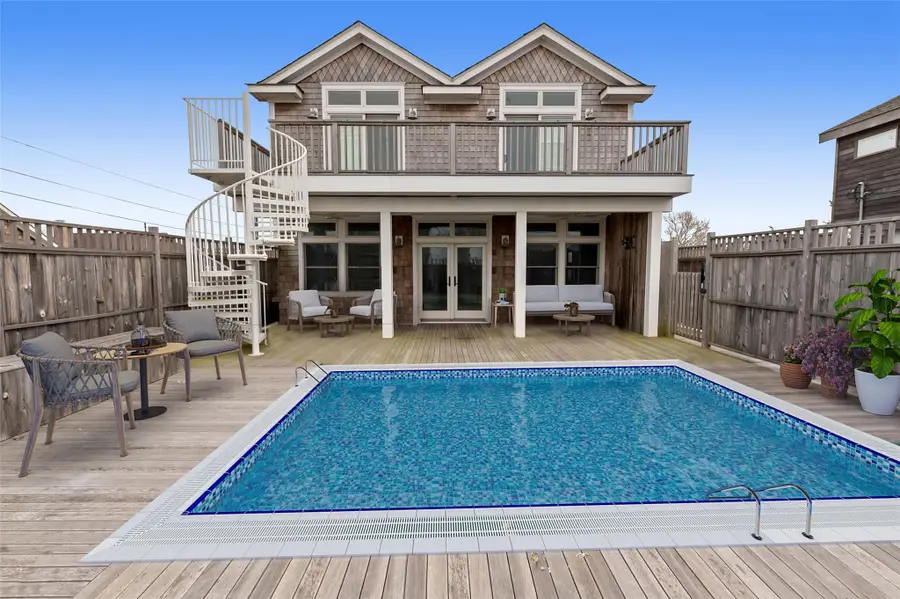 329 Bay Walk, Ocean Beach, NY 11770 - Image #2
