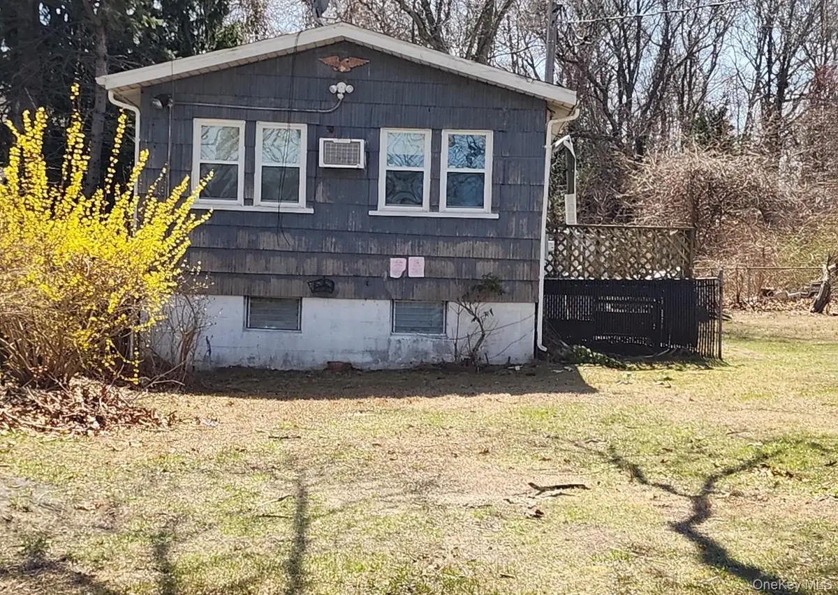 44 Osage Street, Selden, NY 11784 - Image #1