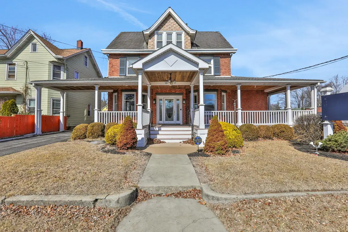 411 Albany Avenue, Kingston, NY 12401 - Image #1