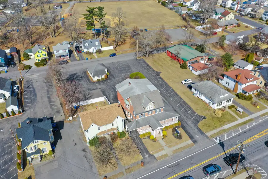 411 Albany Avenue, Kingston, NY 12401 - Image #2