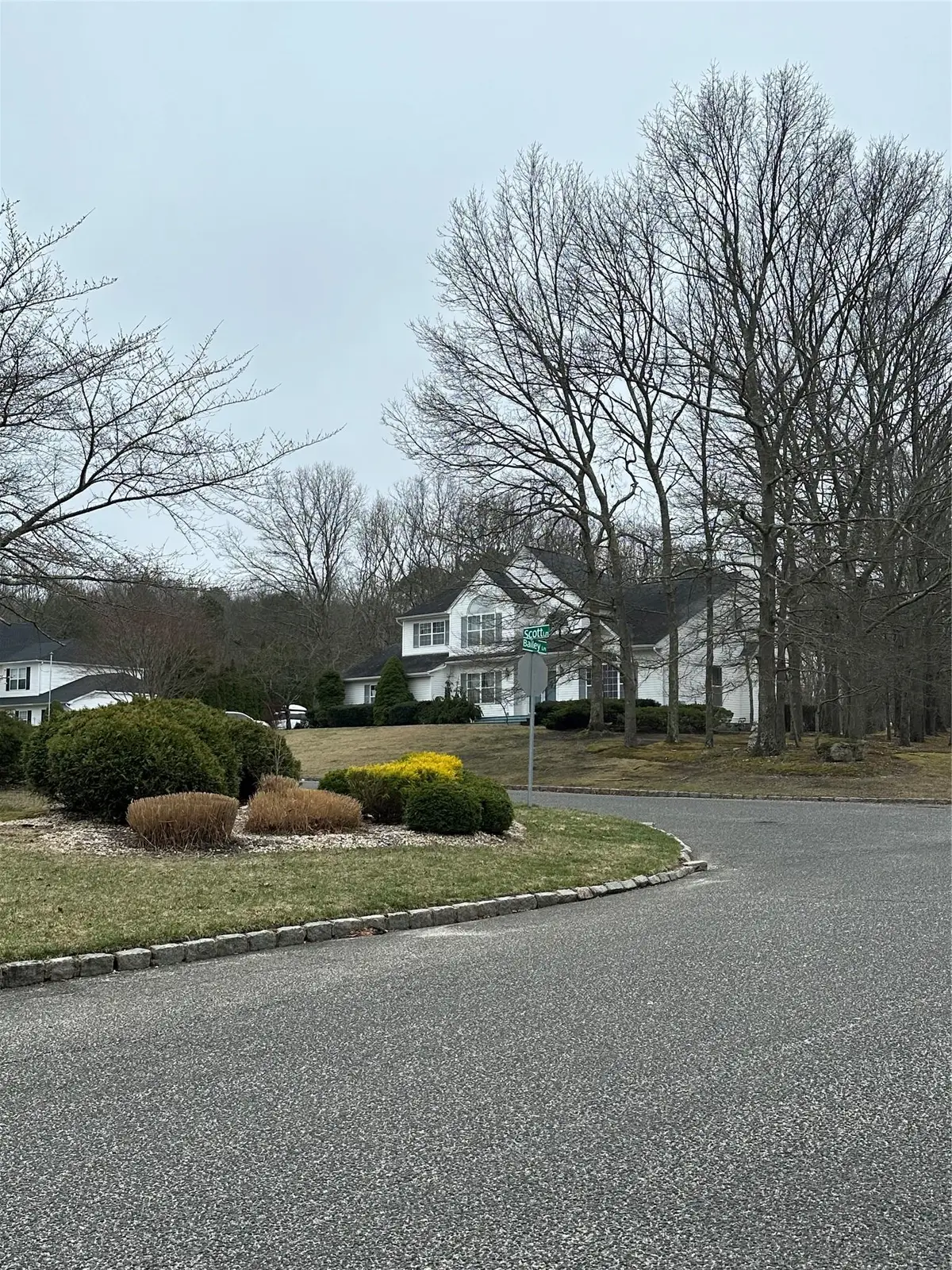 2 Scott Lane, Manorville, NY 11949 - Image #1