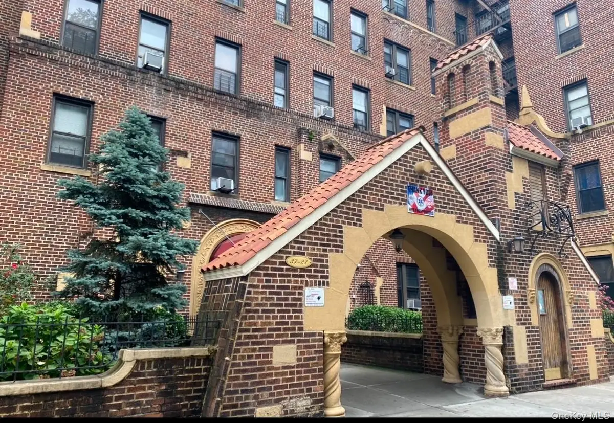 37-21 80th Street #4M, Jackson Heights, NY 11372 - Image #1