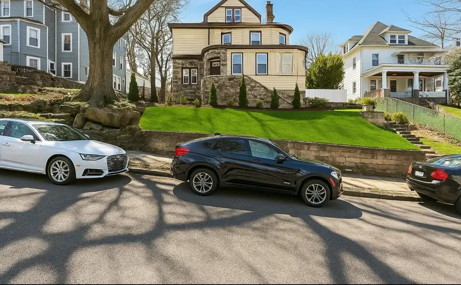 22 Landscape Avenue, Yonkers, NY 10705 - Image #2