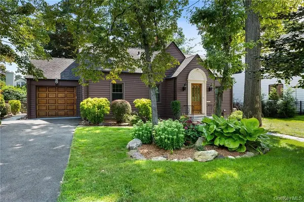 78 Oak Lane, Pelham, NY 10803