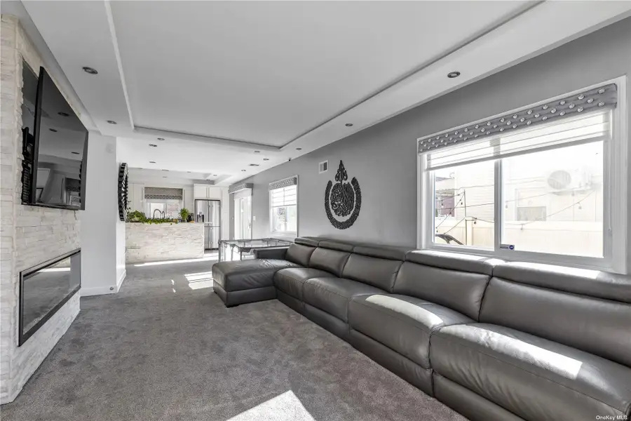 72-05 164th Street, Fresh Meadows, NY 11365 - Image #3