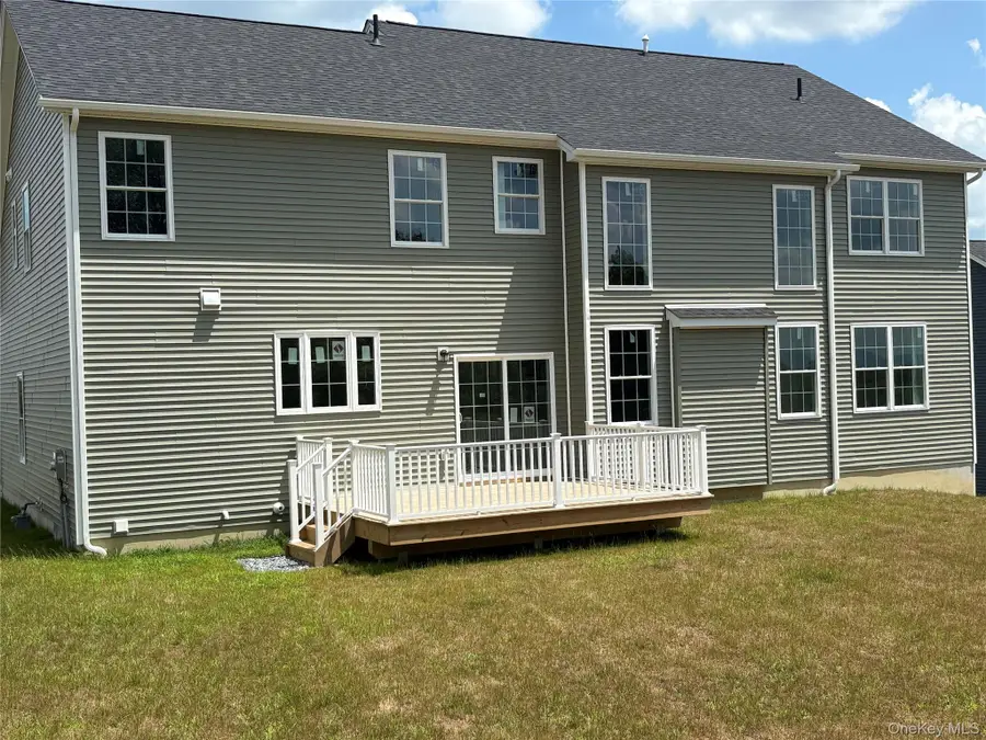 21 Dartmouth Drive, Poughkeepsie, NY 12603 - Image #2