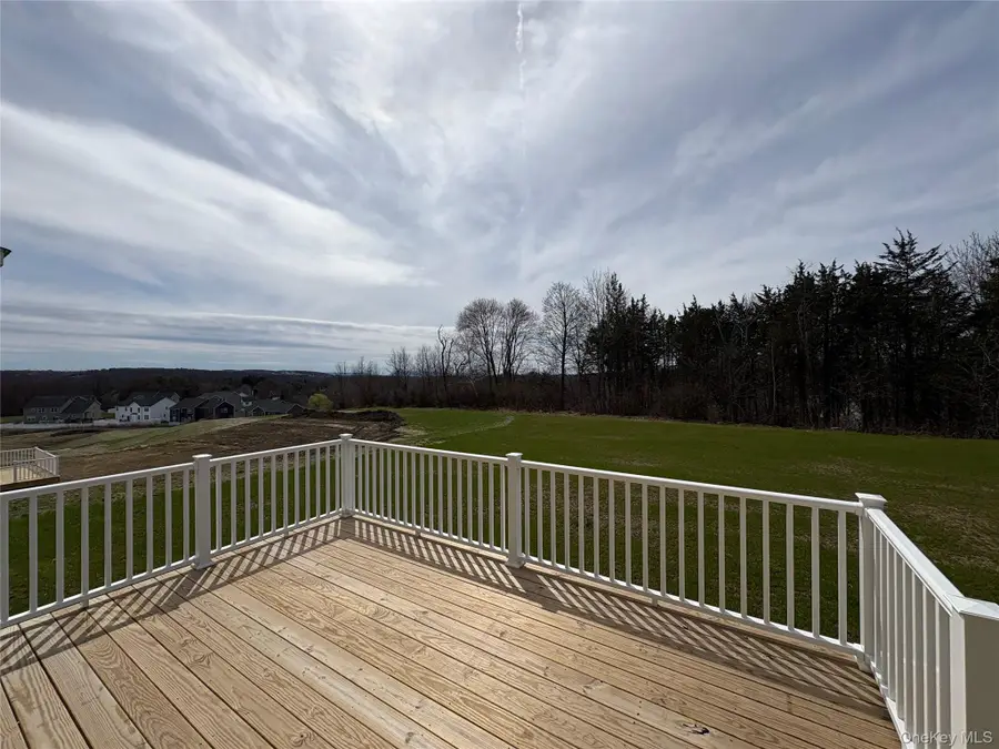 21 Dartmouth Drive, Poughkeepsie, NY 12603 - Image #3